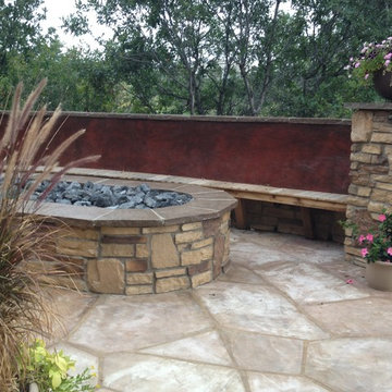 Outdoor Fireplaces and Firepits