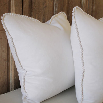 Custom-Made Luxury Linen Pillows with Ruffle