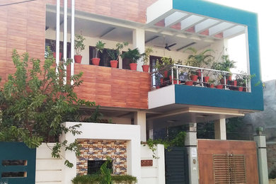 Residence of dr. om at lucknow.
