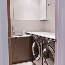 garage entry/laundry