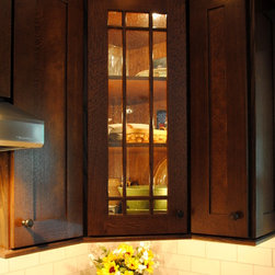 Quartersawn Oak Kitchen - Kitchen Cabinetry