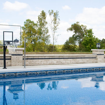 Valparaiso Pool Surround