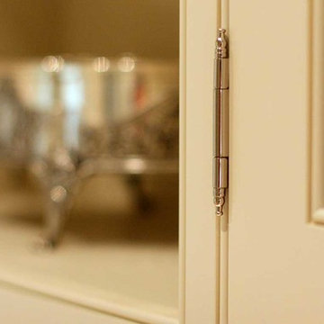 Elegant Butler's Servery