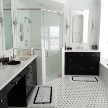 beach house bathroom