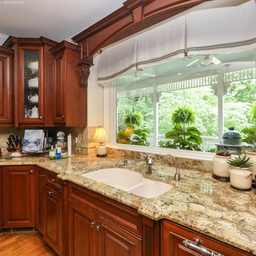 Picture Window in Spectacular Kitchen - Renewal by Andersen Georgia