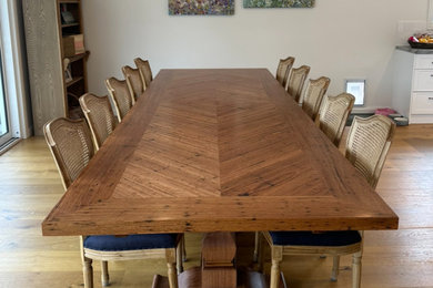 Design ideas for a contemporary dining room in Melbourne.