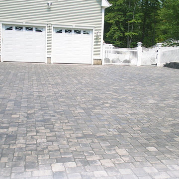Glastonbury Paver Driveway