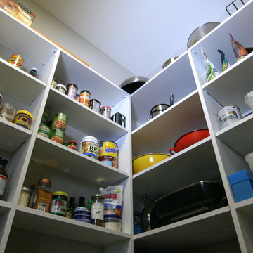Clean Birch Kitchen plus Pantry