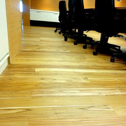 Caracol TV - Hardwood Flooring