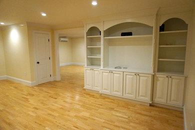 Inspiration for a timeless family room remodel in Boston