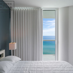 AKOYA condominium South Beach - Curtains