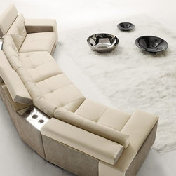Soleado Leather Sectional by Gamma International, Italy - Sectional Sofas