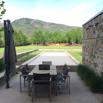 Lucky John Residence