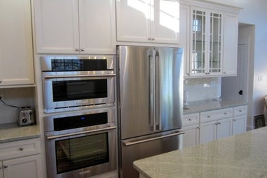 Inspiration for a timeless kitchen remodel in New York