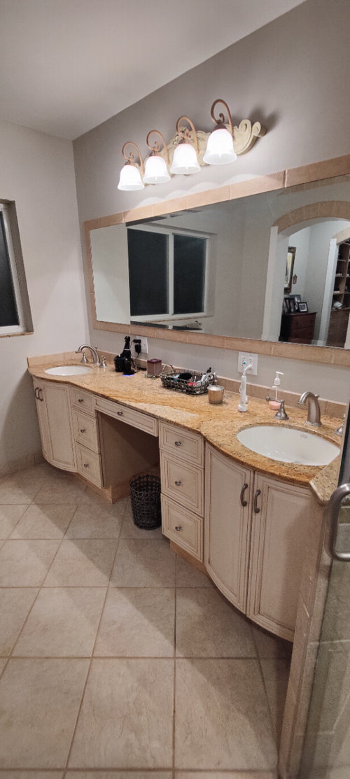 Looking for good color to go with existing bath tile and counter