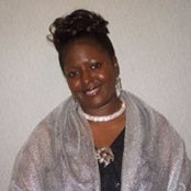 Vivian Bradley's photo