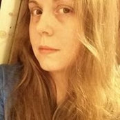 Amber Schlueter's photo
