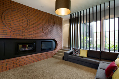This is an example of a modern living room in Hamilton.