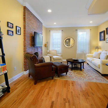 Beautifully Renovated Sunny Condo