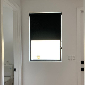 Contrast Harmony: Master Blinds Transforms Santa Monica Homes with Black and Whi