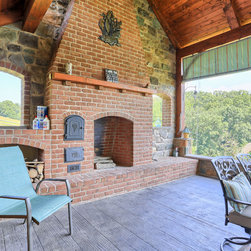Traditional Rustic Residential Home - Landscaping Stones And Pavers