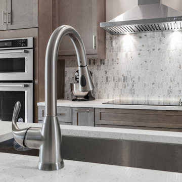 Sleek and Elegant Kitchen & Flooring Remodel