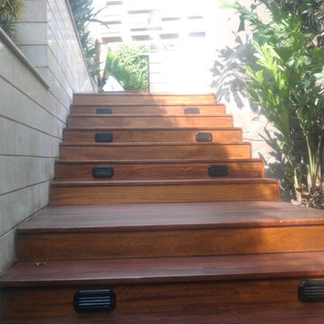 Palm Hills Villa - Teak wood stairs and flooring