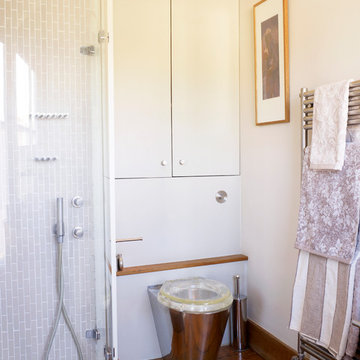 Bath in Bedroom Herne Hill