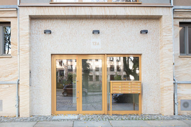 Example of a trendy home design design in Dresden