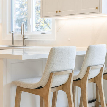 Transitional Kitchen with Flush Discreet Outlets in Island