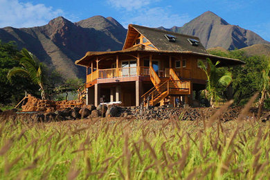 Inspiration for a tropical exterior home remodel in Hawaii