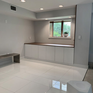 CONTEMPORARY TWO TONE KITCHEN WHITE GLOSS WALL CABINET - GRAY MATTE BASE CABINET