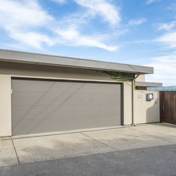 Hillcrest Custom Contemporary