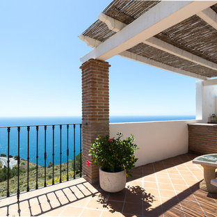 Mediterrane Terrasse mit Outdoor-Küche Ideen, Design & Bilder | Houzz