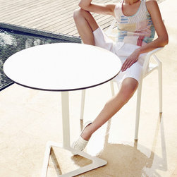 ARD x VONDOM - Outdoor Dining Tables