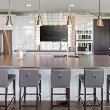 A Custom Contemporary One Story Home In Madeira, Ohio