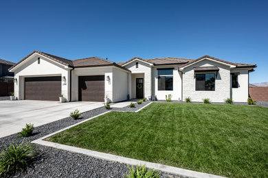 2794 E Briarwood Dr