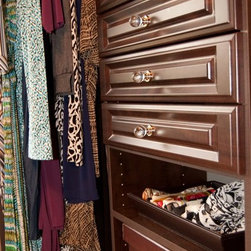 High End Walk-in Closets - Dresser Valets And Organizers