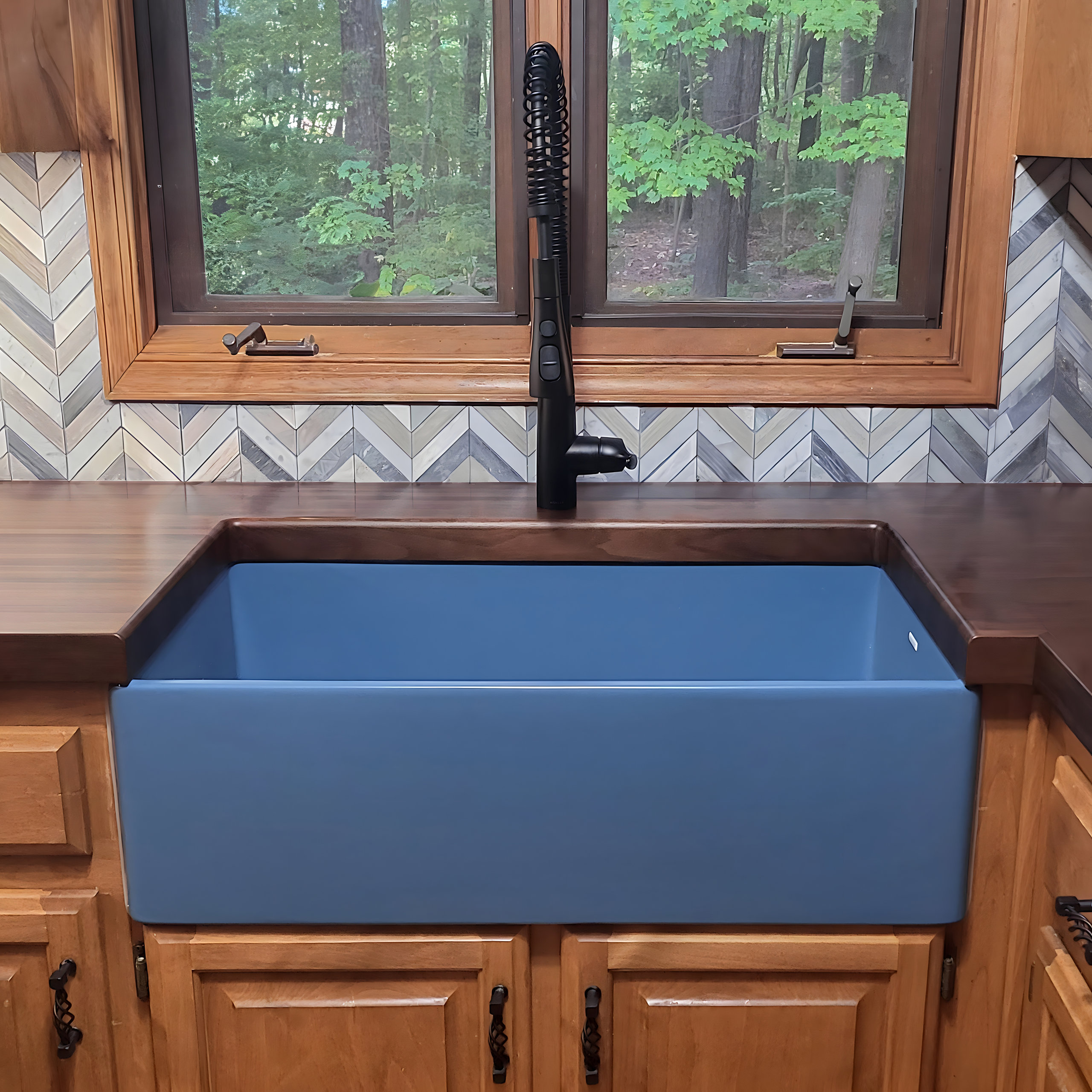 Austen Matte Blue Fireclay 30" Single Bowl Farmhouse Undermount Kitchen Sink