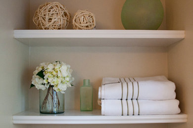 Home design - contemporary home design idea in Portland
