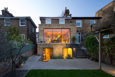 Design ideas for a mid-sized contemporary home design in London.
