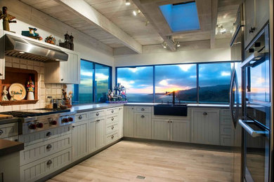 Mountain style kitchen photo in Los Angeles