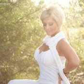 Kimberly Lozas foto