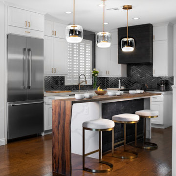 Classic Clean Kitchen