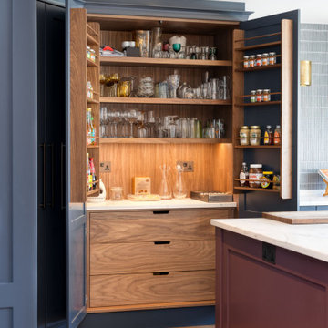 Artistic & Influential Lay-On Shaker Kitchen & Banquette Dining Area