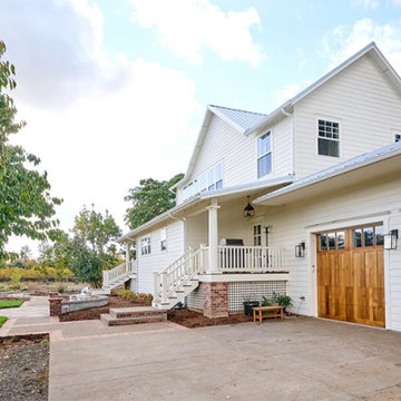 Traditional Southern Farmhouse Addition