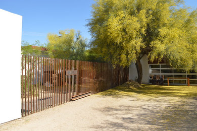 Inspiration for a modern exterior home remodel in Phoenix