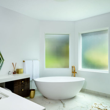 West Eugene Luxury Bath