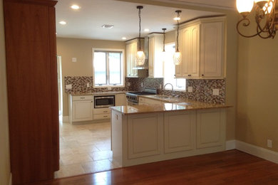 Example of a trendy kitchen design in New York