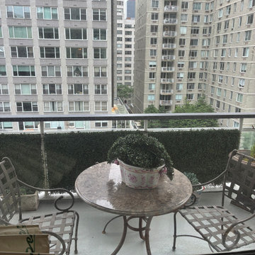 Artificial Boxwood to Reinvigorate Your Balcony